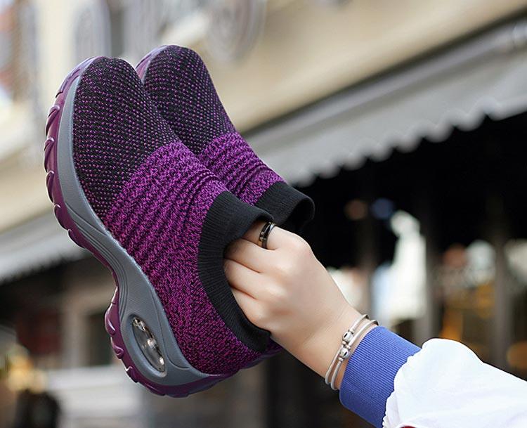 Baskets respirantes pour femmes Nouvelles chaussures en maille pour femmes Chaussures décontractées à coussin d'air à enfiler Chaussures de marche légères en maille respirante Athlétiques Chaussures de course Baskets chaussettes mode à enfiler