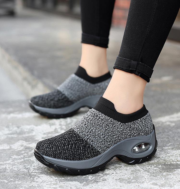 Baskets respirantes pour femmes Nouvelles chaussures en maille pour femmes Chaussures décontractées à coussin d'air à enfiler Chaussures de marche légères en maille respirante Athlétiques Chaussures de course Baskets chaussettes mode à enfiler