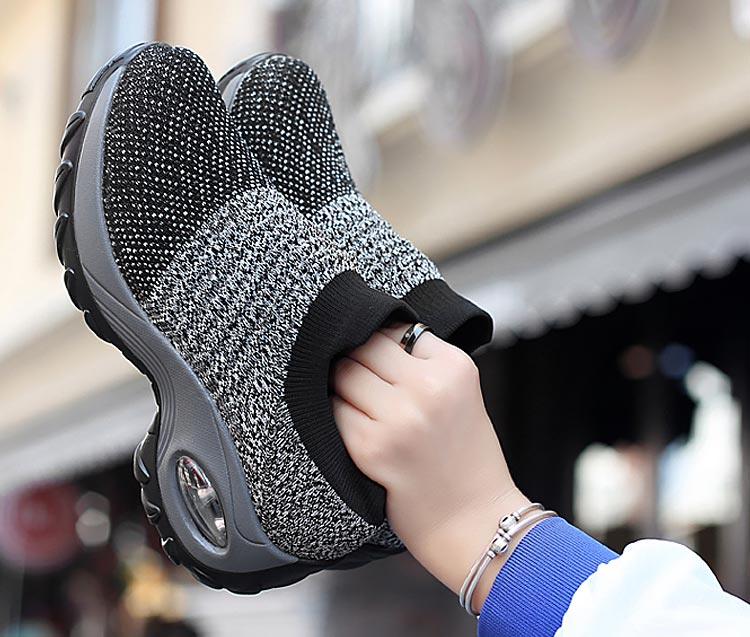 Baskets respirantes pour femmes Nouvelles chaussures en maille pour femmes Chaussures décontractées à coussin d'air à enfiler Chaussures de marche légères en maille respirante Athlétiques Chaussures de course Baskets chaussettes mode à enfiler