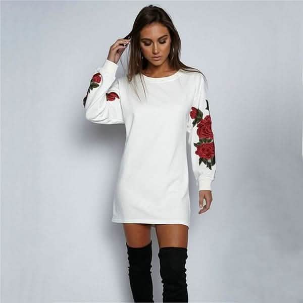 Robe pull brodée à manches longues pour femme