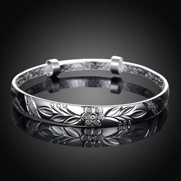 Bracelet jonc femme plaqué argent à motif floral