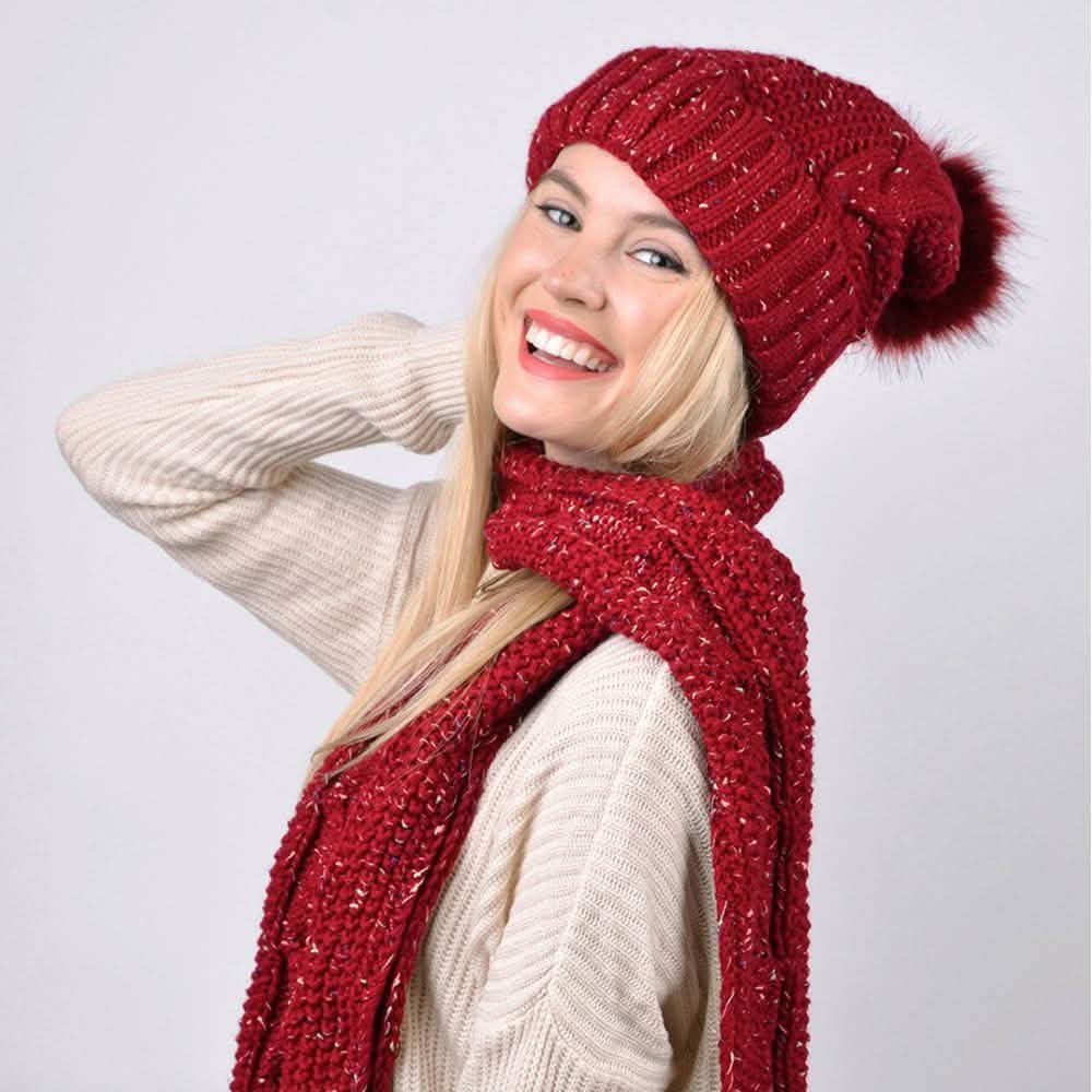 Ensemble bonnet tricoté moucheté et écharpe infinie pour femme