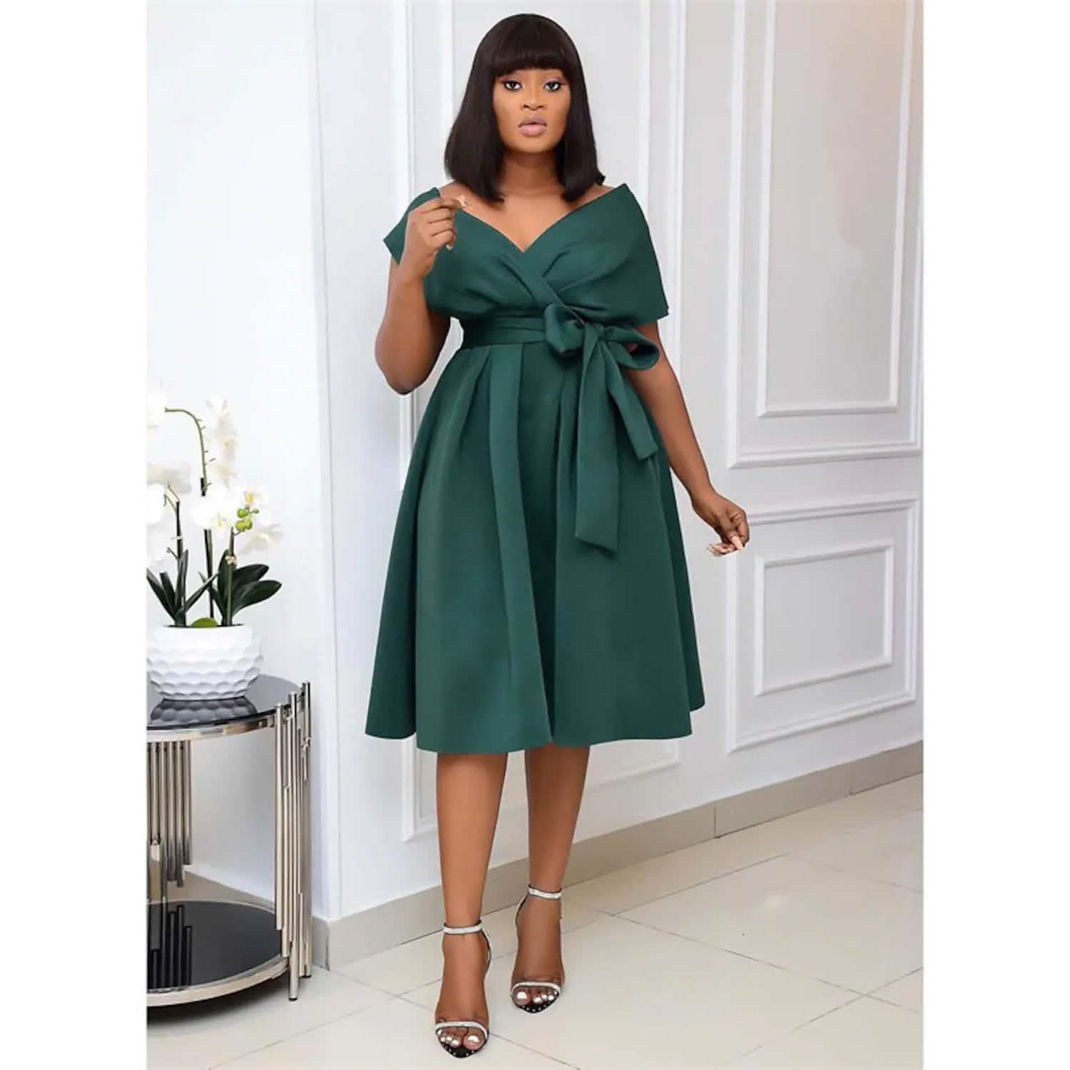 Robe trapèze élégante à col en V pour femme