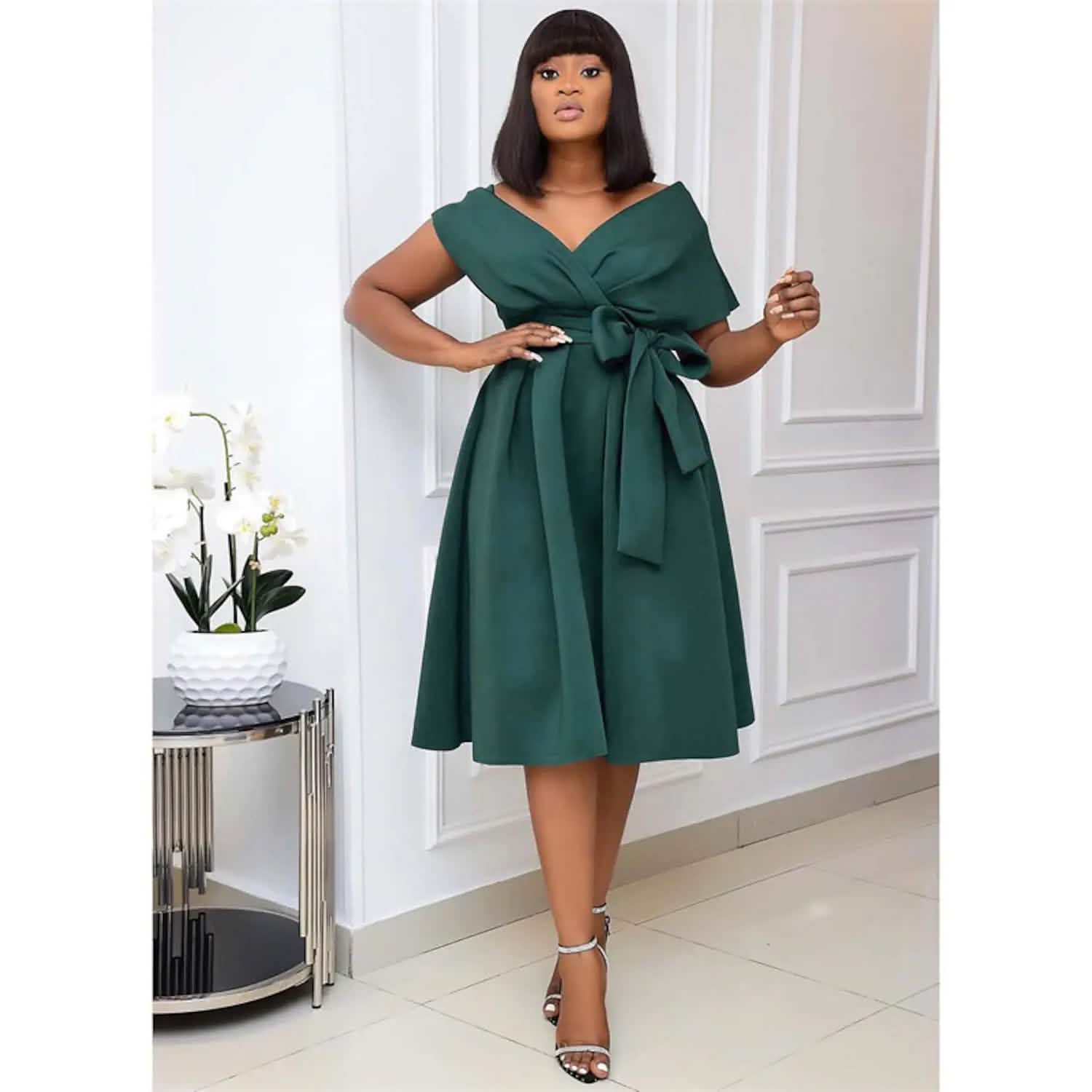 Robe trapèze élégante à col en V pour femme