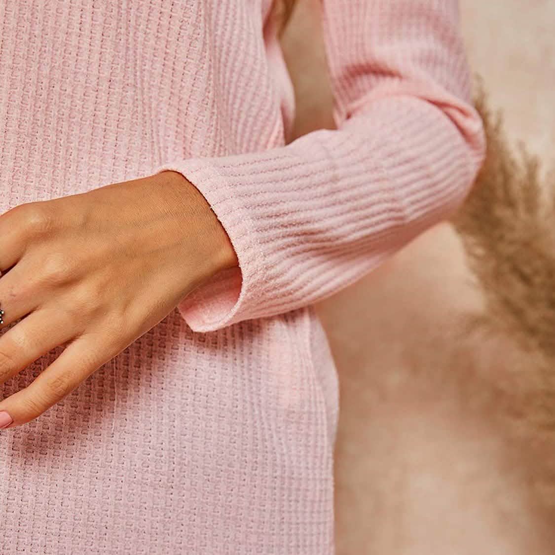 Hauts Henley en maille gaufrée à col en V pour femmes