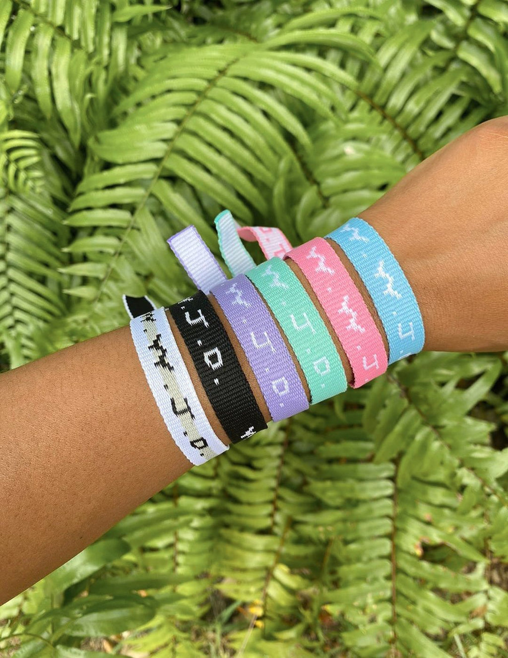 Lot de bracelets WWJD