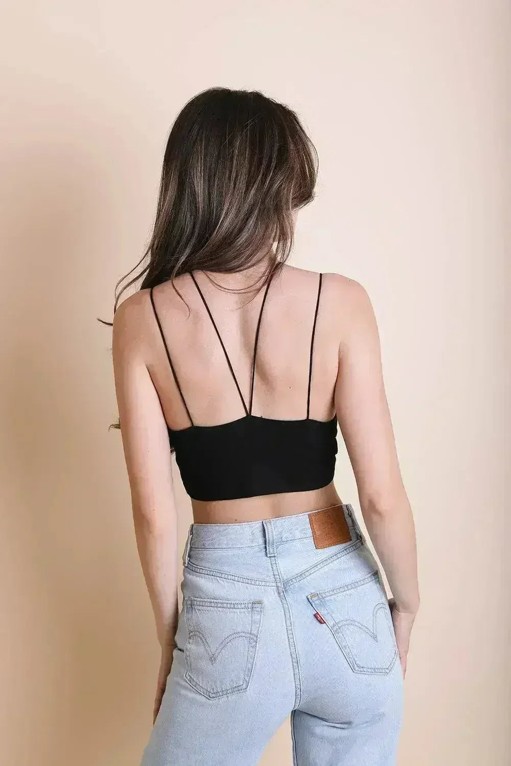 Haut court plongeant à col en Y - Confort extensible | Femstylo