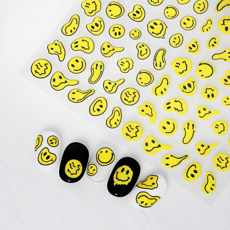 Autocollants 3D pour ongles à motif de sourire jaune, soleil, lune, nuages pour Halloween, décorations d'ongles, autocollants 3D auto-adhésifs, accessoires de manucure pour femmes et filles, fournitures de nail art, décalcomanies à l'eau