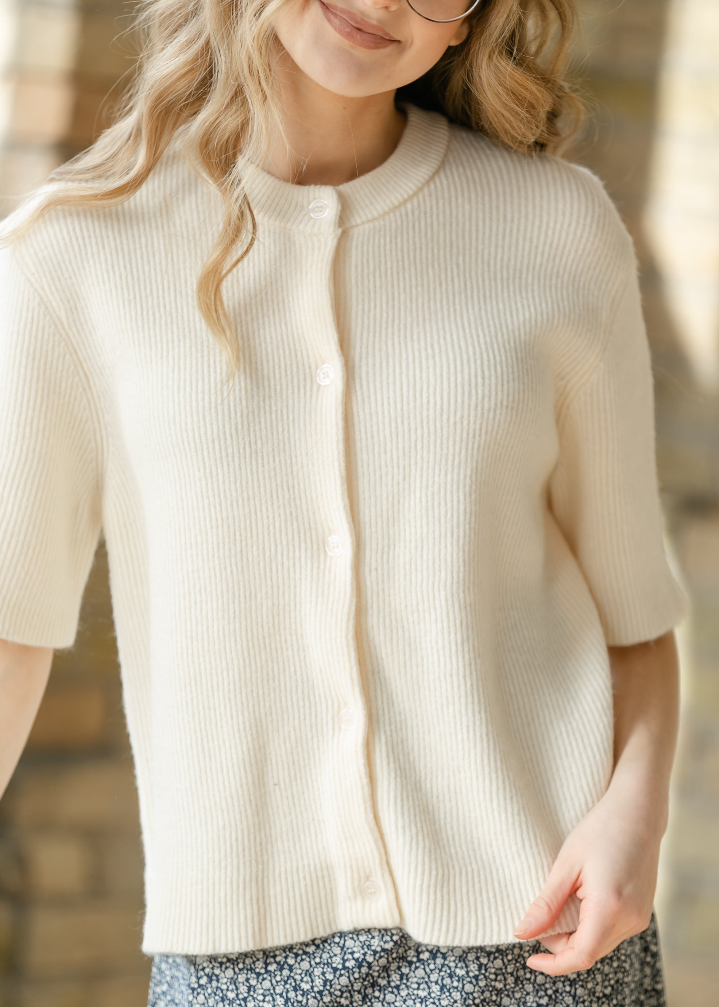 Gilet boutonné Zadie Ivory à manches courtes