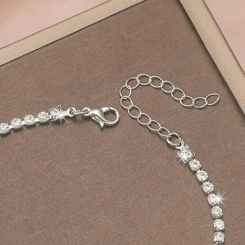 Bracelet en alliage de zinc avec strass papillon scintillant pour femme