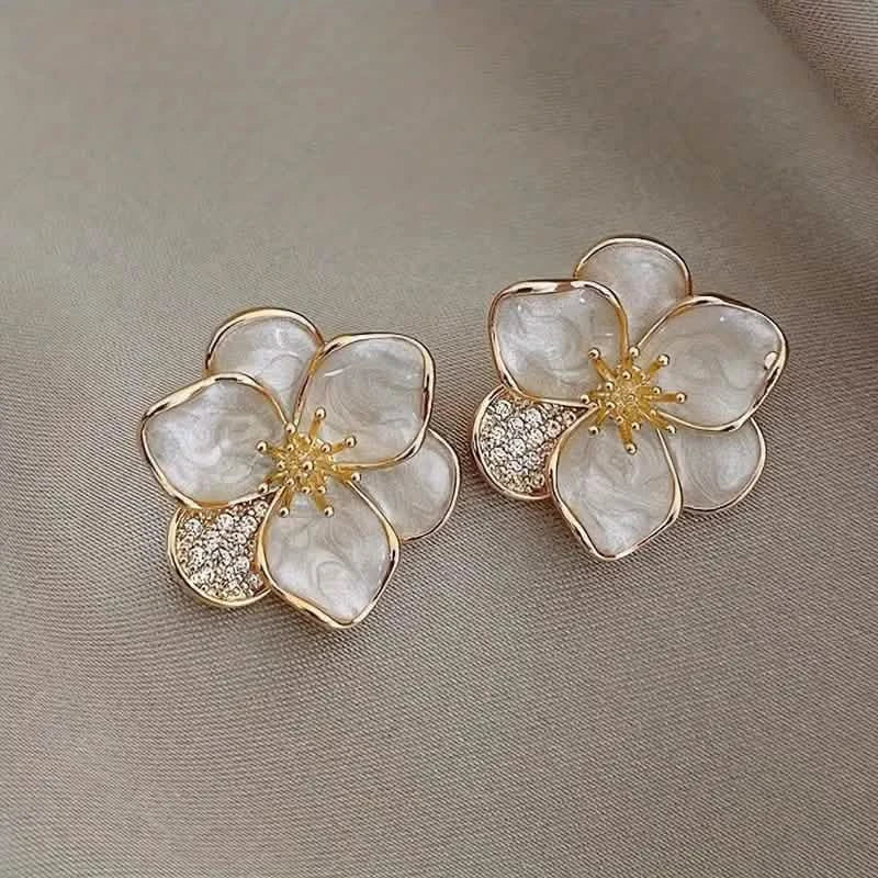 Clous d'oreilles en alliage de zinc avec motif de fleurs mignonnes